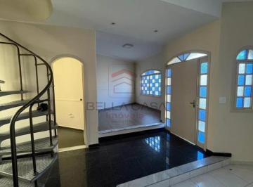 Casa · 240m² · 3 Quartos · 1 Vaga · Casa grande, no bairro da Mooca. 3 quartos