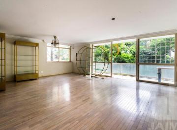 Apartamento · 258m² · 3 Quartos · 2 Vagas · Apartamento muito amplo em excelente esquina!