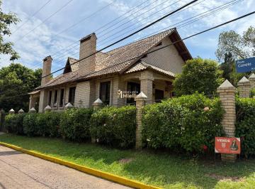 41904347_g.jpg ·
Casa em Condomínio à venda em Condomínio Cantegril, São Lucas - 207