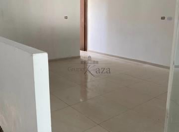 Casa · 80m² · 2 Quartos · 2 Vagas · Casa Sobrado - Campos de São José - 2 Dormitórios - 80m².