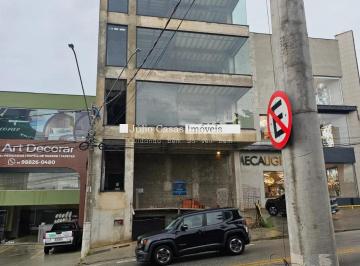 Comercial · 245m² · 8 Vagas · Prédio comercial com 980 m²
