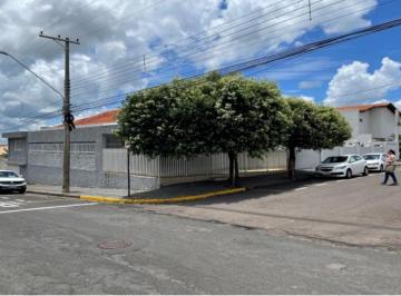 fc2be8ea365a455814c4e19747aaf07f.jpg · Casa com 3 quartos à venda em Fernandópolis, no bairro Centro