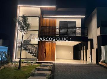 Casa · 208m² · 4 Quartos · 4 Vagas · Casa à venda no bairro Centro - Londrina/PR, Leste