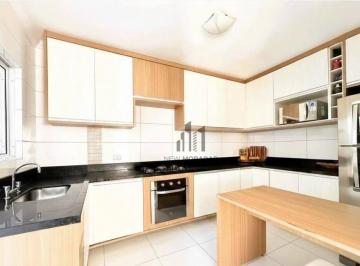 3bdd8cbf0d795e23b85be413a812b06df5ae3938 · Sobrado com 3 dormitórios à venda, 98 m² por R$ 690.000,00 - Uberaba - Curitiba/PR