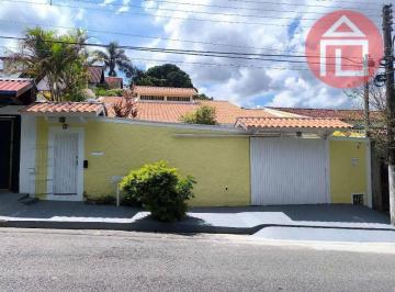 e9e66309d59386f6c0125b1e6f6abdb33e473003 · Casa com 3 dormitórios para alugar, 150 m² por R$ 4.800,00/mês - Jardim América - Bragança Paulista/