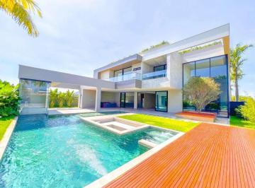 Casa · 1200m² · 5 Quartos · 4 Vagas ·
Barra da Tijuca | Casa 5 quartos, sendo 5 suites
