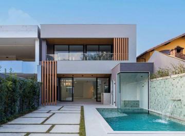 Casa · 350m² · 4 Quartos · 4 Vagas ·
Barra da Tijuca | Casa 4 quartos, sendo 4 suites