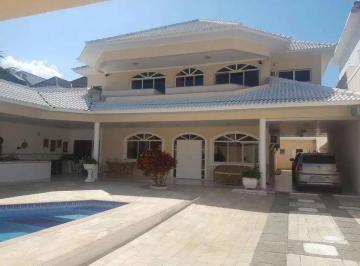 Casa · 650m² · 3 Quartos · 3 Vagas ·
Barra da Tijuca |Excelente casa com 650 metros de área privativa no
