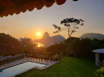 Casa · 486m² · 3 Quartos · 3 Vagas · 
                                Botafogo | Casa 3 quartos, sendo 1 suite
                          