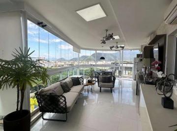 Apartamento · 190m² · 3 Quartos · 2 Vagas ·
Barra da Tijuca | Cobertura 3 quartos, sendo 1 suite