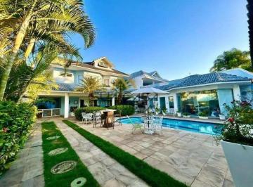 Casa · 508m² · 4 Quartos · 3 Vagas · Barra da Tijuca | Excelente Casa com 4 quartos, sendo 3 suítes com 508 metros de área privativa no