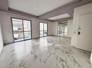 Apartamento · 124m² · 3 Quartos · 1 Vaga · 
                                Lagoa | Apartamento 3 quartos, sendo 1 suite
                      