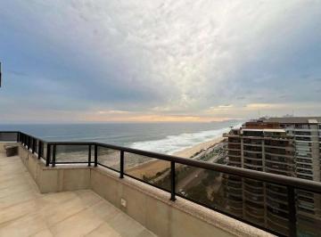 Apartamento · 216m² · 3 Quartos · 2 Vagas · 
                                Cobertura linear frontal mar com 3 quartos à venda na Barra da Tiju