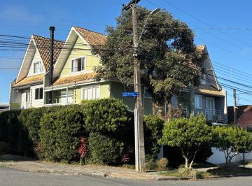 Casa de 3 quartos, Curitiba · Sobrado de Esquina ensolarado Pilarzinho