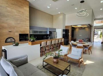 Casa · 242m² · 3 Quartos · 4 Vagas · Casa em Aparecidinha, Sorocaba/SP de 242m² 3 quartos à venda por R$ 2.490.000,00