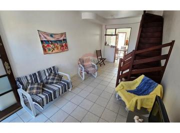 Casa · 73m² · 3 Quartos · 1 Vaga · Casa triplex em Condomínio no Peró, Cabo Frio - 3 quartos R$ 400 mil