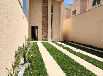 Casa · 94m² · 2 Quartos · Alto Padrão no Eusébio: Duplex de 93m² com Porcelanato e Lote de 150m²