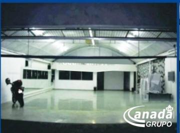 Comercial · 200m² · 3 Vagas · Comercial - Centro