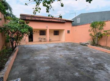Casa de 2 quartos, Itanhaém · Casa com 2 quartos e área gourmet em Itanhaém.