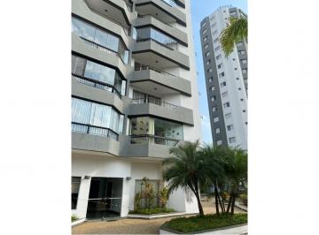 Apartamento de 3 quartos, São Paulo · Apartamento com 110m², 3 dormitórios sendo 1 suíte, 2 vagas de garagem, sala ampla com 2 ambientes.