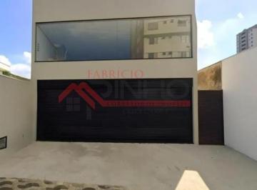 Comercial · 480m² · 4 Vagas · Salão Comercial para Locação no bairro Centro, em cidade de Suzano / SP.