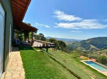 Rural de 2 quartos, Gonçalves · Onde a Sofisticação e a Natureza se Encontram: Seu Refúgio em Gonçalves