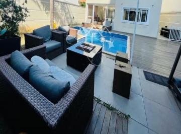 Casa de 3 quartos, Valinhos · Sobrado com 297m² na Vila Santo Antônio - Valinhos