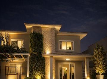 Casa de 3 quartos, Camaçari · Casa a venda ou locação em Alphaville Litoral Norte 1 com 3 suites piscina e área gourmet