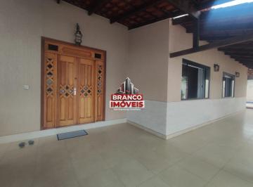 Casa · 230m² · 3 Quartos · 2 Vagas · Casa de Condomínio 3 quartos para Venda Guara Park ( MOBILIADA)