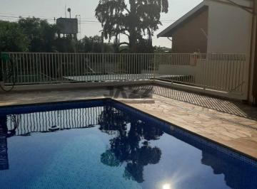 Comercial · 80m² · Casa comercial à venda no Parque Imperador com Piscina e Infraestrutura.