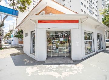 Comercial · 220m² · 11 Quartos · 6 Vagas · Loja na Avenida Pavão, 757 - Loja inteira • 220 m²