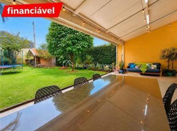 Casa · 262m² · 3 Quartos · 8 Vagas · Casa imperdível em condomínio fechado