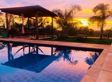 Casa de 3 quartos, Pardinho · Belissíma Casa com Vista para Área Preservada - 160m² - Ninho Verde 2 - Pardinho