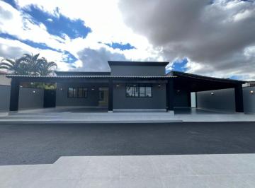 Casa de 3 quartos, Vicente Pires · Casa com 1054 m² e 3 quartos à venda em Vicente Pires