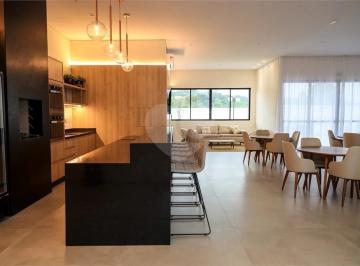 Casa de 3 quartos, Curitiba · Sobrado Alto Padrão à Venda em Condomínio Clube | 3 Suítes | Churrasqueira