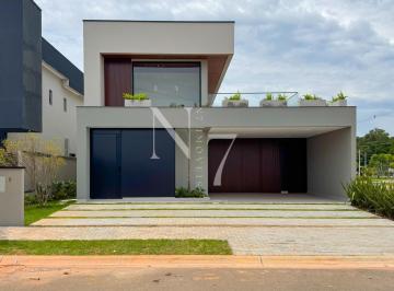 Casa · 236m² · 3 Quartos · 4 Vagas · Casa de Condomínio Nova, com 3 Suítes e piscina.