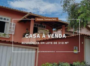 Casa · 310m² · 2 Quartos · 3 Vagas · Residência Completa com Suíte, Área Gourmet e Piscina – Design Funcional e Potencial de Expansão em 