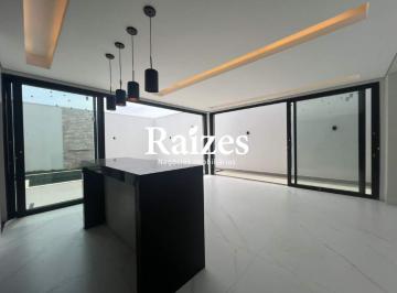 Casa · 319m² · 3 Quartos · 2 Vagas · Cass Sobrado no Cidade Jardim com 3 suítes