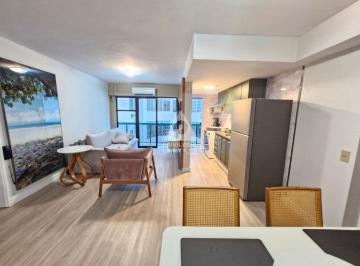 SALA/ COZ AMERICANA · 2 quartos com suíte, 2 vagas na escritura, varanda e infraestrutura completa.