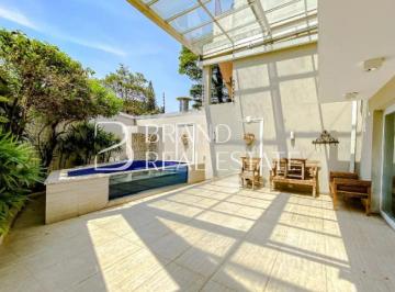 Casa · 387m² · 4 Quartos · 7 Vagas · Casa à venda com 387m², 4 quartos e 7 vagas