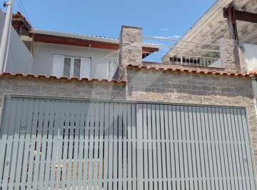Casa · 110m² · 3 Quartos · 2 Vagas · Sobrado com 3 dormitórios, 2 vagas de garagem e quintal no Jaçanã.