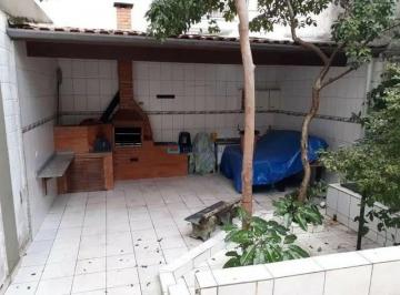 Casa · 280m² · 5 Quartos · 2 Vagas · Ipiranga - Sobrado com total de 5 dormitórios.