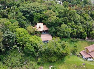 Casa · 3300m² · 3 Quartos · 1 Vaga · Casa no bairro Boa Vista  -  Biguaçu