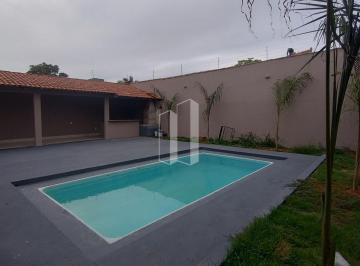 Casa · 250m² · 3 Quartos · 3 Vagas · Casa com 250 m², piscina e terreno de 448 m² no Jardim América