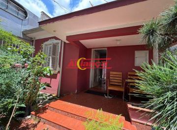 Casa · 115m² · 2 Quartos · 2 Vagas · Casa térrea localizada na Rua dos Metalúrgicos,terreno  200 m²
