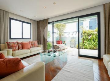 Apartamento · 160m² · 2 Quartos · 3 Vagas · Cobertura duplex reformada com 3 vagas em rua nobre de Moema