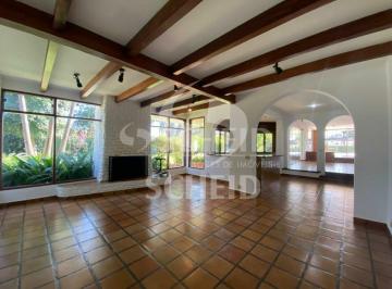 Casa · 840m² · 4 Quartos · 3 Vagas · Excelente Casa no Bolsão de Interlagos para Locação. Espaço, Conforto e Lazer Completo em 1.148m² .