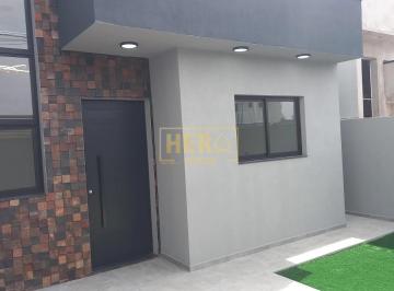 Casa · 89m² · 3 Quartos · 2 Vagas · Casa 3 Quartos com 1 Suíte e 89m² - Jardim Marambaia
