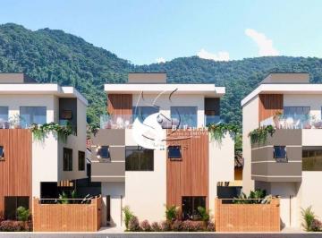 6fd1639eb94b3a2adbb4a4dc124aeaeda3d55558 · Casa em condomínio Fechado com 04 suítes, piscina privativa, localizado na avenida da praia em Juque
