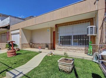 Casa · 126m² · 2 Quartos · 3 Vagas · Casa térrea 2 dorm Zona Sul